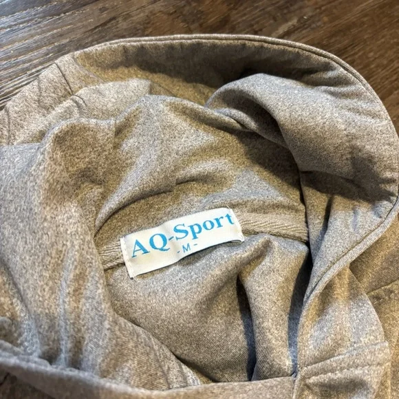 #0042 Casual Gray Hoodie with White Stripe - Picture 3 of 3